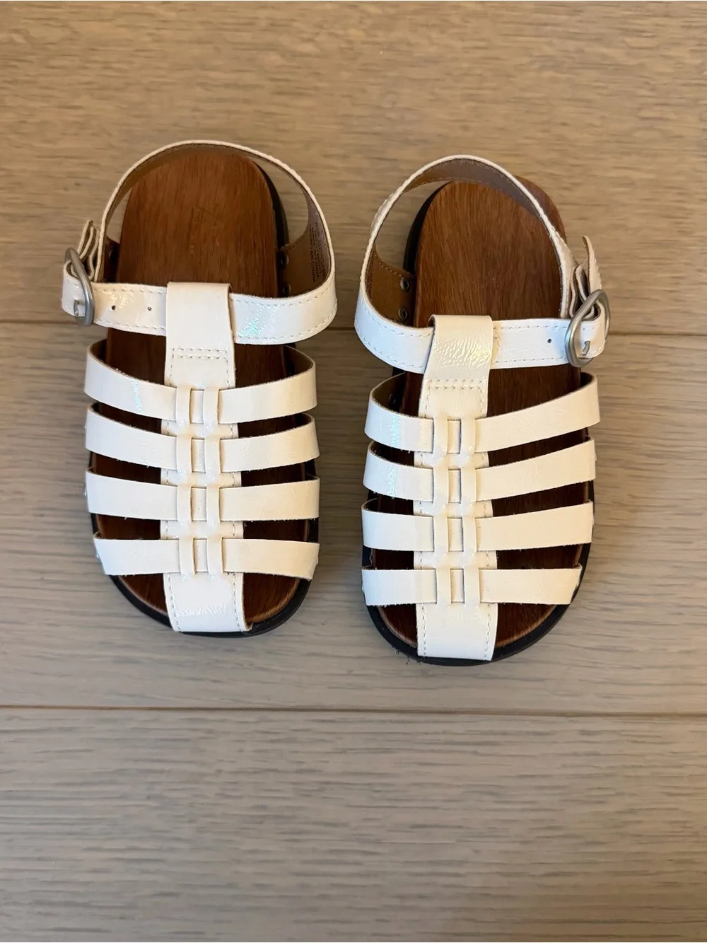NEVER WORN! Zara Kids Cream Strappy Fisherman Sandals